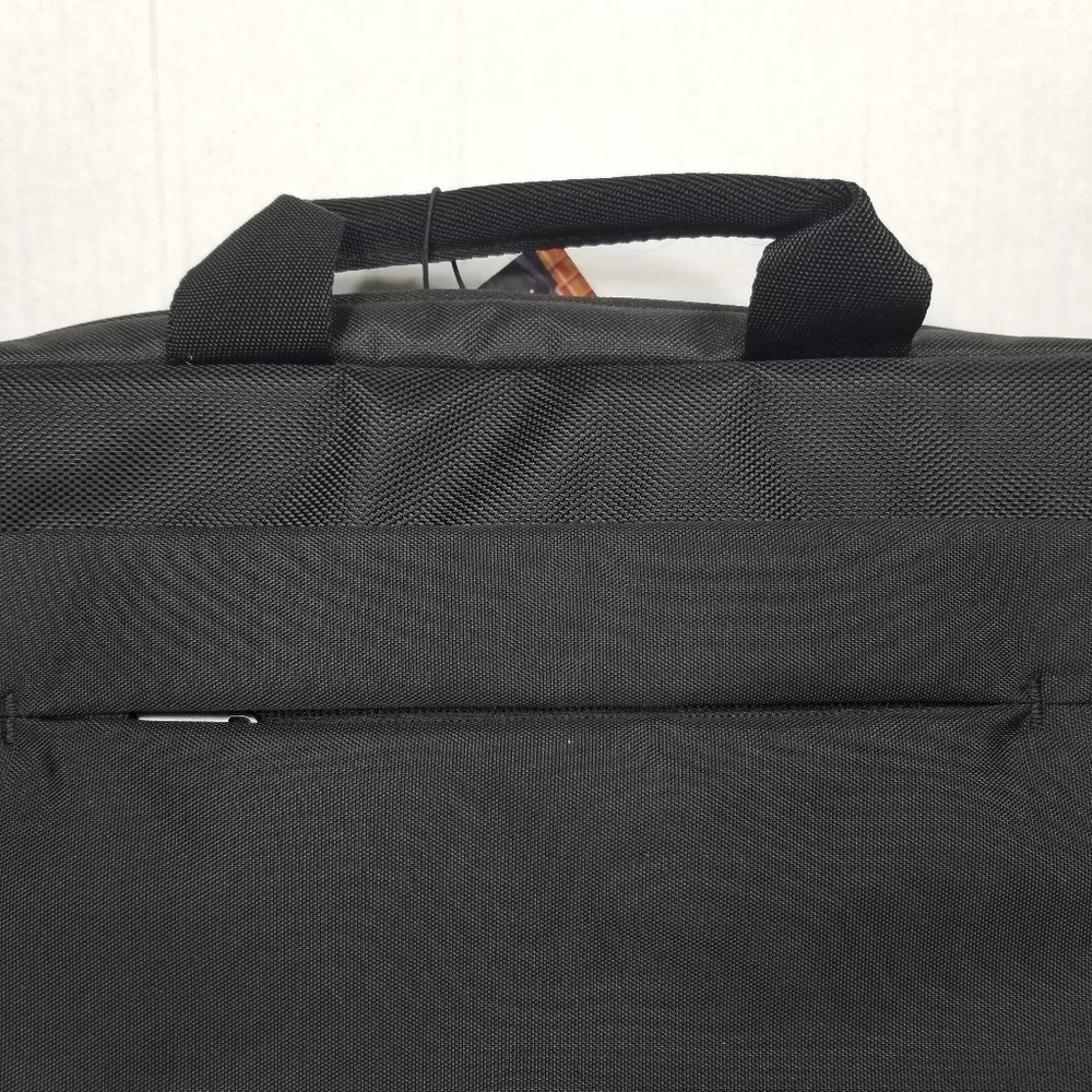 New! Case Logic 3203986 Advantage 14 Black Tablet Laptop Shoulder Messenger Bag